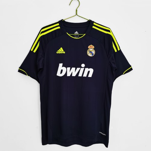 חולצת כדורגל ריאל מדריד רטרו 2012