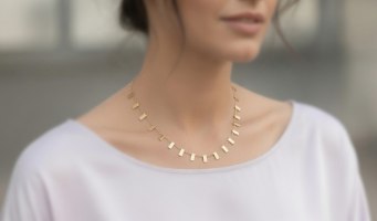 שרשרת גולדפילד 14K ארוכה 60 ס"מ א-סימטרית עם לוחיות מלבניות מרוקעות בעבודת יד,