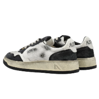 Autry Medalist Low Super Vintage Lace-Up Sneakers