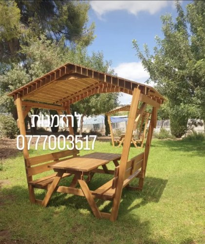 שולחן קקל עם פרגולה עובי  עץ 3.8 ס"מ