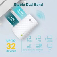 מגדיל טווח אלחוטי Tp-Link RE220 AC750 Mesh Wi-Fi Range Extender – המכשיר הלבן מציג את תכונות ה-Dual Band וחיבור לעד 32