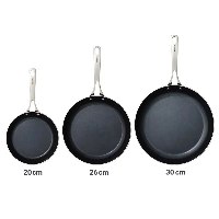 מחבת קרמית 24/28 ס”מ נון-סטיק מסדרת Chef’s Collection של GreenPan 