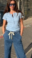 טופ כפתורים תכלת
