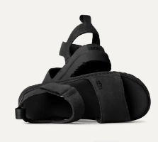 UGG גולדנסטאר שחור