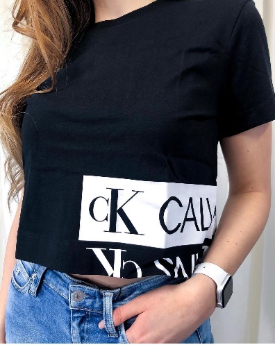 חולצת קרופ כיתובים צבע שחור קלווין קליין Calvin Klein