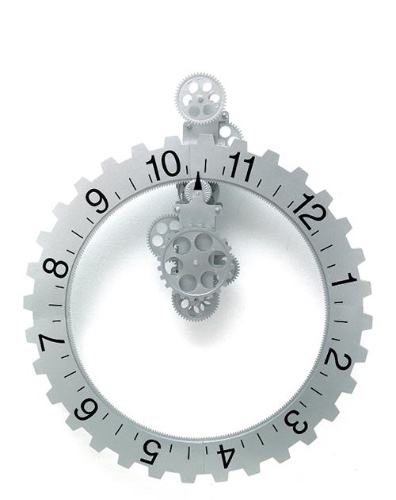 שעון קיר - חישוק כסף - 65X55 ס"מ