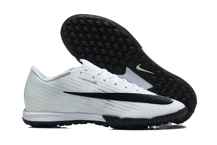 נעלי קטרגל נייק Nike Phantom GT Club לבן