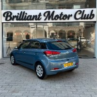 HYUNDAI i20 2015
