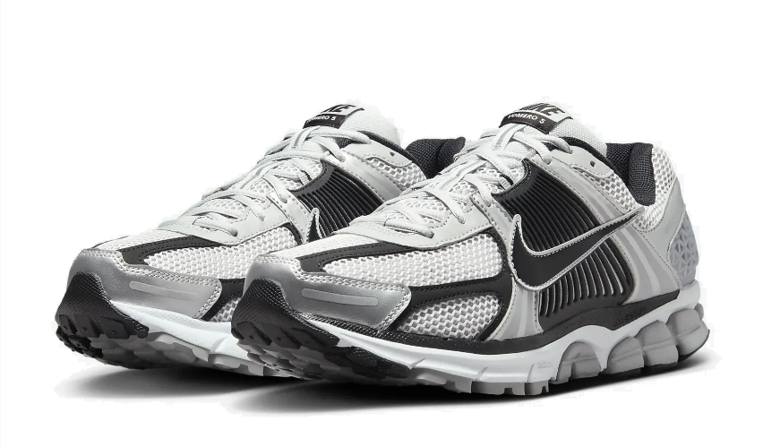 סניקרס נייק  NIKE ZOOM Vomero 5 אפור שחור