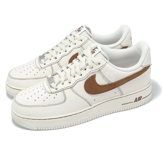 סניקרס נייק אייר פורס Air Force 1 Low לבן חום