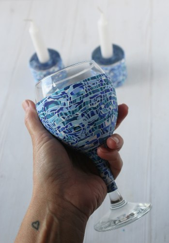 כוס קידוש בגווני כחול ולבן