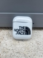 כיסוי איירפודס The north face