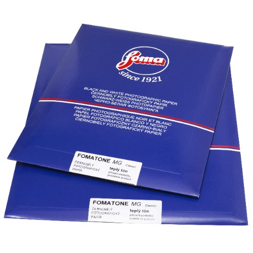 Foma Fomatone MG Classic 131 FB warmtone glossy 30x40cm 10 sheets  נייר להדפסה אנלוגית שחור לבן