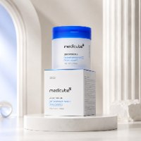 פדים לחידוש וניקוי עמוק מבית MEDICUBE Zero Pore Pad