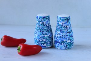 זוג מלחיה ופלפליה מפורצלן בגווני כחול ולבן
