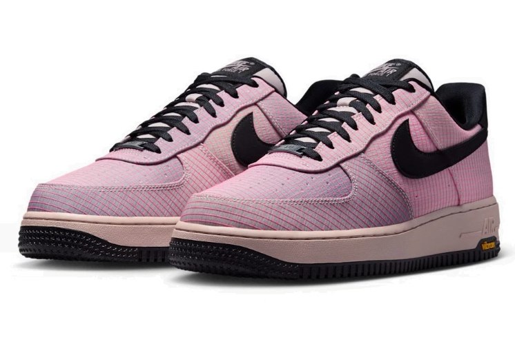 סניקרס נייק אייר פורס Air Force 1 Low ורוד מט