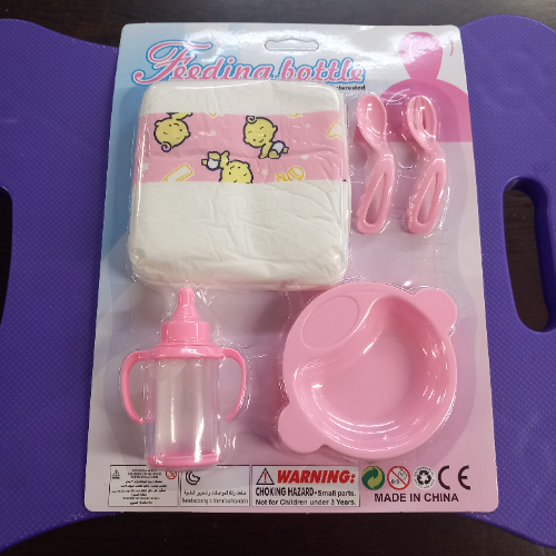 סט בקבוקים + טיטול  לבובה 64821