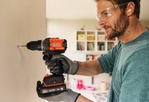 עבודה קלה ומדויקת עם מקדחה ללא פחמים Black+Decker BLD682XN-XJ
