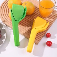 מסחטת הדרים ולימונים מתקפלת SqueezePro לסחיטה מקסימלית במינימום מאמץ