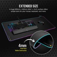 משטח מואר לעכבר Corsair MM700 RGB Extended – שם המוצר המלא משטח שחור מואר RGB עם ציוד היקפי חוטי וטקסט אינפוגרפי
