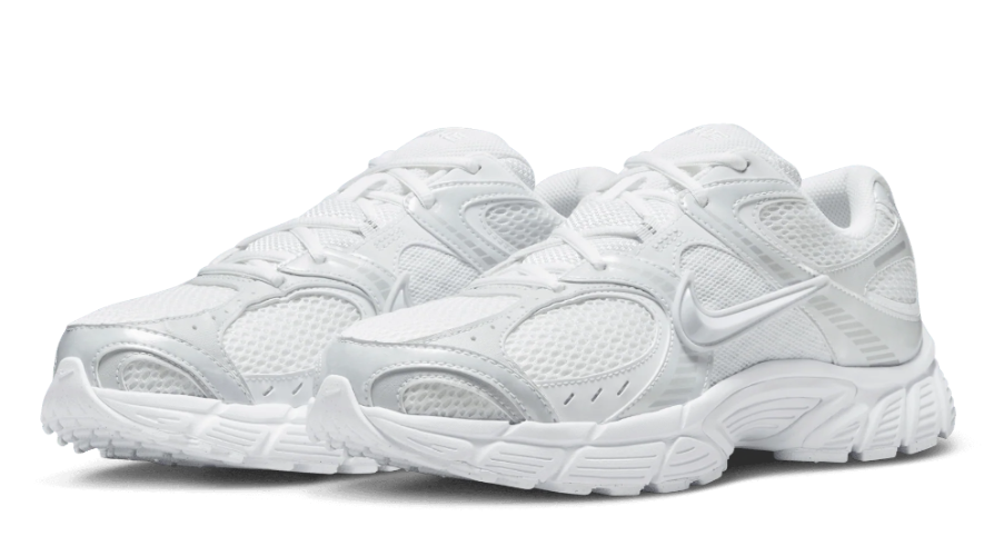 סניקרס נייק NIKE V5 RNR לבן
