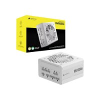 ספק כוח צבע לבן Corsair RM1000e Fully Modular Low-Noise ATX – ספק כוח לבן בודד ואריזתו הצהובה מוצגים על רקע לבן