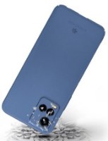 כיסוי פלסטיק כחול עבור Miracase Vivo Y21/Y33 – פריט בודד של כיסוי טלפון כחול נראה באלכסון מעל רסיסים מציג את אזור המצלמה