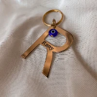 מחזיק מפתחות אות באנגלית וחריטה זהב