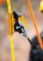 בולם נפילה- PETZL ASAP Lock