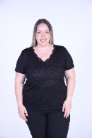 חולצת T תחרה שחורה