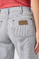גינס WRANGLER WORLD WIDE כחול בהיר משופשף