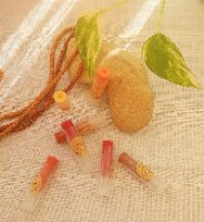 שפתון לחות טבעי lip balm -מגוון צבעים וטעמים