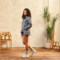 Fresh Foam Arishi V4 נעלי ריצת כביש נשים צבע אפור | NEW BALANCE | ניו באלאנס