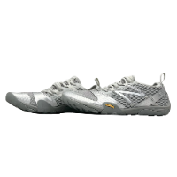 New Balance MT10  Silver