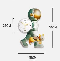 שעון לחדר ילדים בצורת אסטרונאוט בעיצוב מיוחד ובלעדי, שעון פרזול לחדר ילדים 62 ס"מ גובה דגם "חלומות"