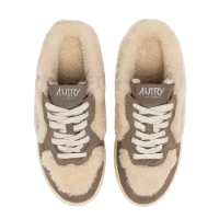 AUTRY – MEDALIST MULE SNEAKERS – BROWN AND FUR