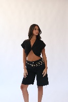 חולצת אדורה- שחורה