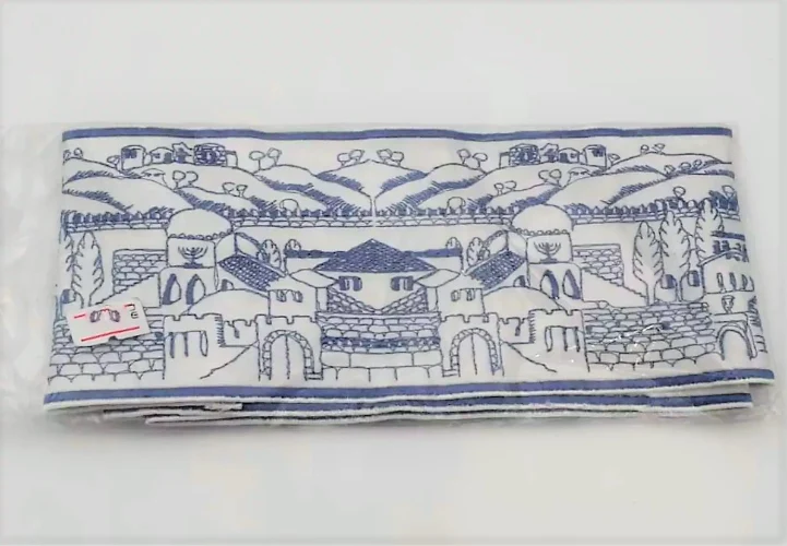 עטרה לטלית רקמת ירושלים הבנויה כחול