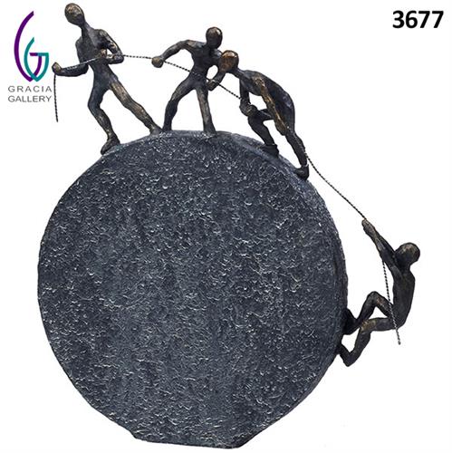פסל אומנותי -"אחד בשביל כולם וכולם בשביל אחד" GRACIA GALLERY גובה 35 ס"מ דגם 3677