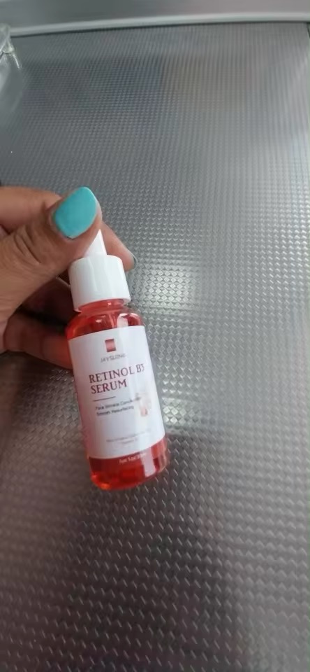 חוות דעת - סרום רטינול אנטי אייג'ינג למיצוק הפנים RadianceLift