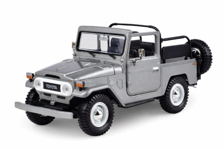 מוטורמקס טויוטה Motormax Toyota FJ 40 Land Cruiser Convertible בקנה מידה 1:24 – דגם אספנות איכותי