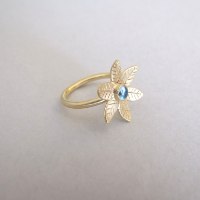 טבעת פרח מזהב 14K עם אבן חן לבחירתכם