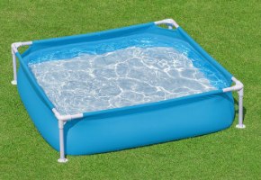 בריכת עמודים מסגרת ריבועית 122X122X30.5סמ 56217 מבית BESTWAY