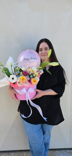 סידור פרחים + בלון ליום הולדת