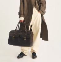DR MARTENS דגם : DAYTRIPPER BAG צבע : DARK BROWN