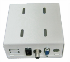 קופסת חיבורים מתכתית לקיר – VGA, HDMI, PL3.5 וקיסטון ריק