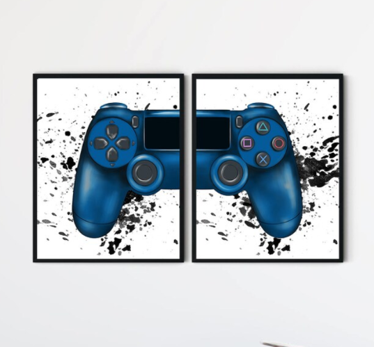 "Blue  Gaming" תמונה מחולקת של שלט משחקי וידיאו בצבע כחול מצוייר  |תמונה לחדר נוער ולחדר גיימינג