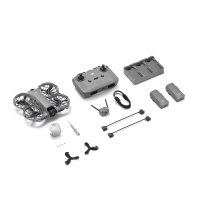 רחפן DJI Neo 2 Fly More Combo – הרחפן האפור עם שלל אביזרים נלווים מונחים על רקע לבן 4K