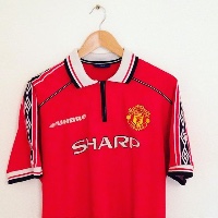 Manchester United 1998-1999 Home Football shirt