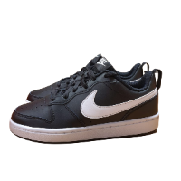 NIKE|נייק- NIKE COURT BOROUGH LOW 2 - סניקרס קורט שחור סוליה לבנה- נוער ונשים